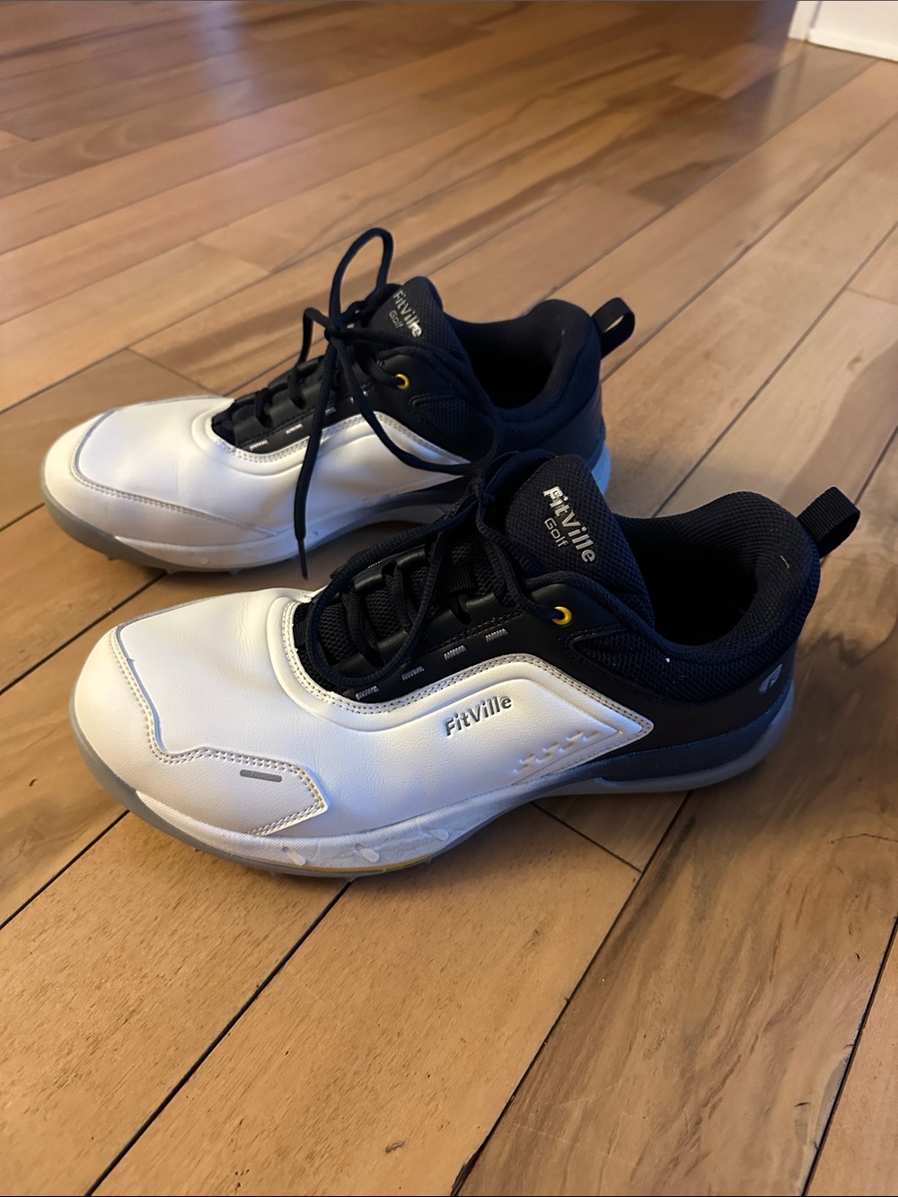 Men’s Fitville Spikeless Golf Shoes White and Black